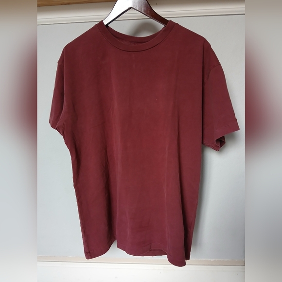 John Elliott Anti-Expo T-Shirt in Burgundy. Size 2 - Picture 2 of 4